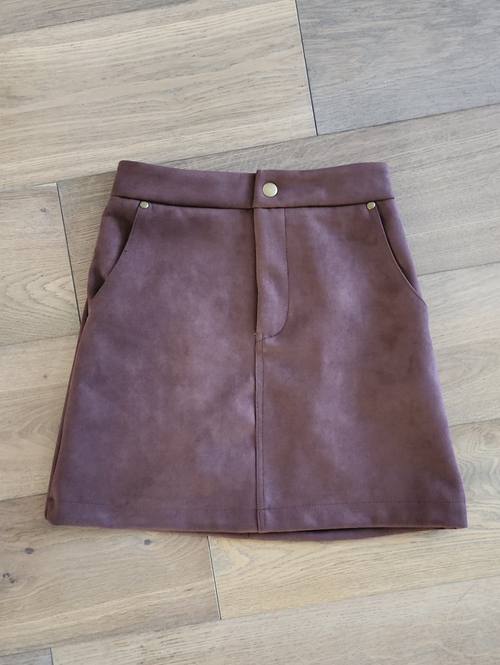 Evereve Faux Suede Skirt NWT Size 24